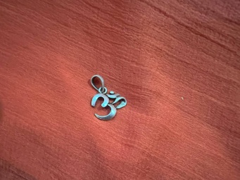 Кулон Ом 2 см (серебро) Кулон Ом 2 см (серебро)