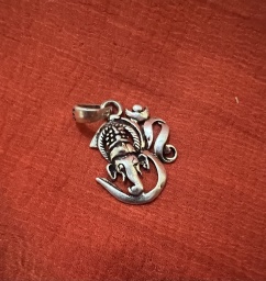 Ганеша в Ом 2 см (серебро) Ганеша в Ом 2 см (серебро)