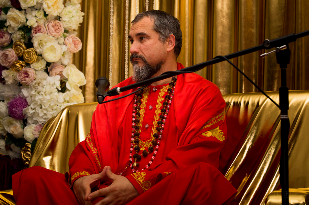 Шри Гуру Свами Вишнудевананда Гири Махарадж