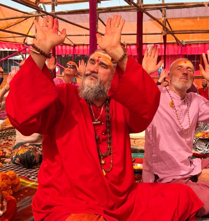 Шри Гуру Свами Вишнудевананда Гири Махарадж